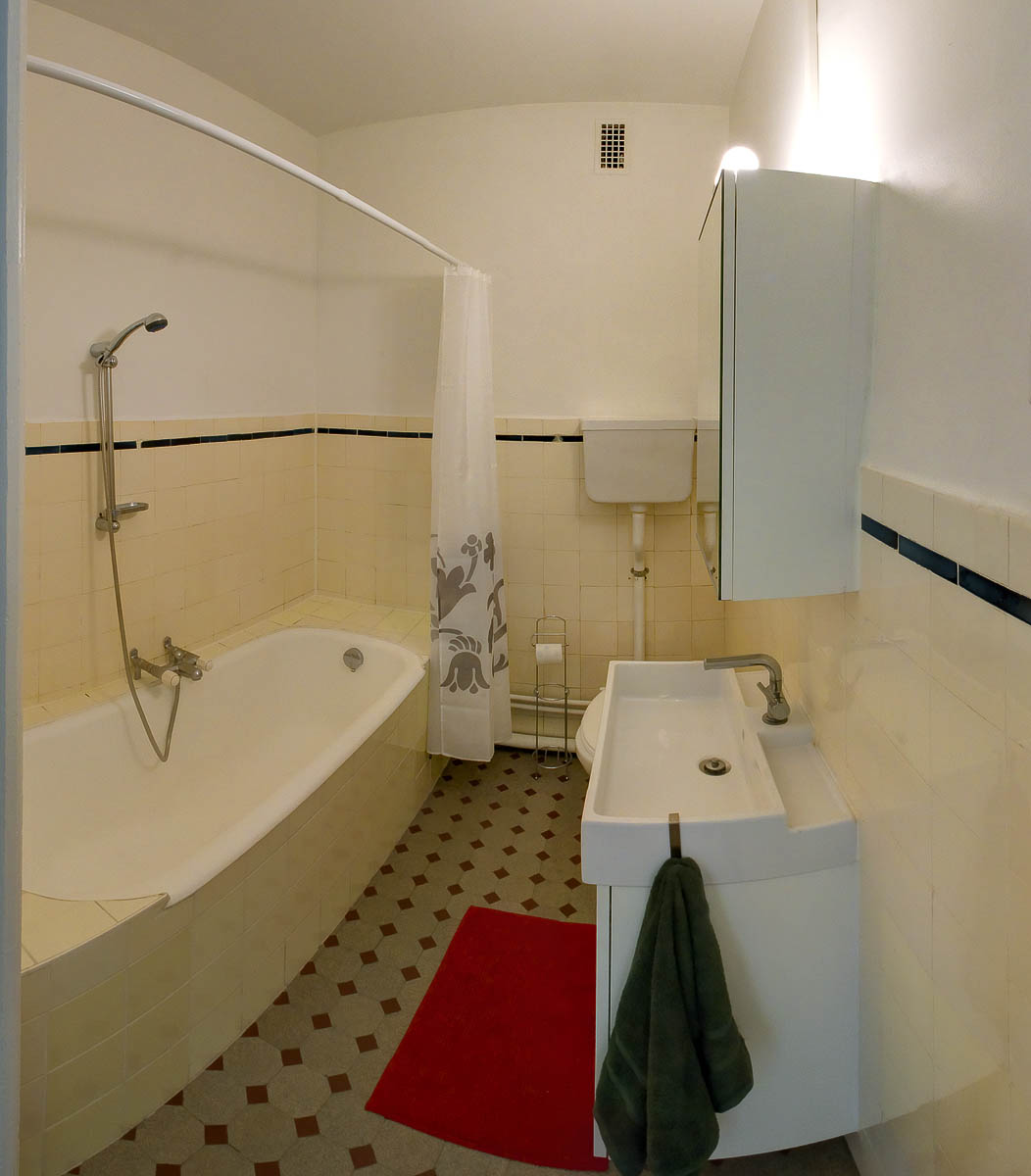 Photos panoramique de bien immobilier pour la vente ou la location, en Suisse ou en France.
Visitez www.eshortrental.com pour plus d'informations.